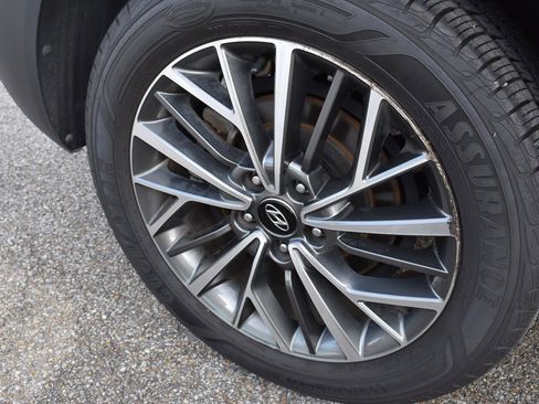 Used 2019 Hyundai Tucson Limited FWD image 13