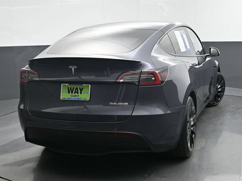 Used 2022 Tesla Model Y Performance AWD/4WD image 32