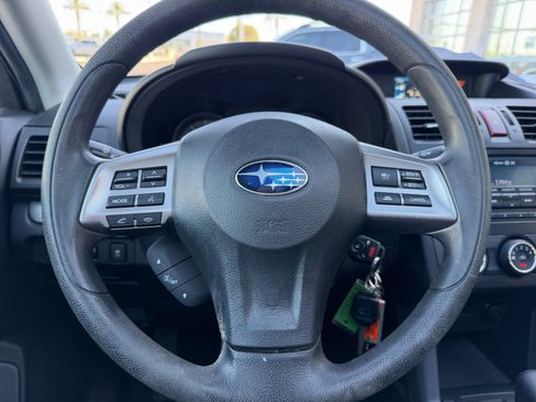 Used 2015 Subaru Forester 2.5i Premium AWD/4WD image 9