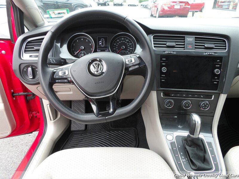 Used 2018 Volkswagen Golf SE FWD image 13