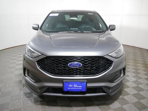 Certified 2022 Ford Edge ST-Line w/ Cold Weather Package AWD/4WD image 3