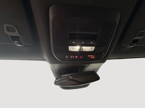 Used 2024 Chevrolet Blazer EV LT AWD/4WD image 28