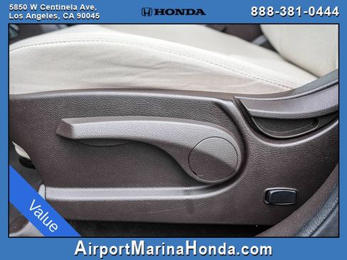 Used 2014 Hyundai Santa Fe Sport FWD image 22