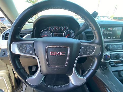 Used 2020 GMC Yukon SLT AWD/4WD image 14