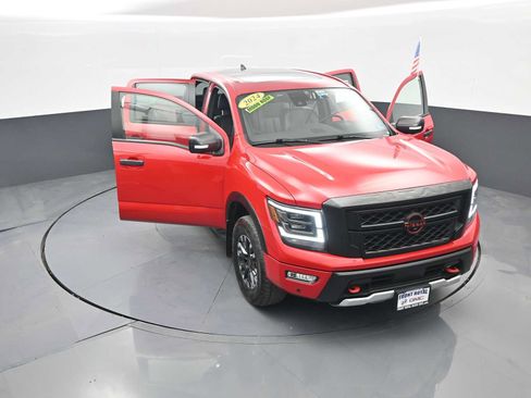 Used 2024 Nissan Titan PRO-4X w/ Pro-4x Convenience Package AWD/4WD image 43