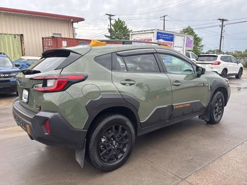 Used 2024 Subaru Crosstrek 2.5i Wilderness w/ Crosstrek Mirror Package AWD/4WD image 8