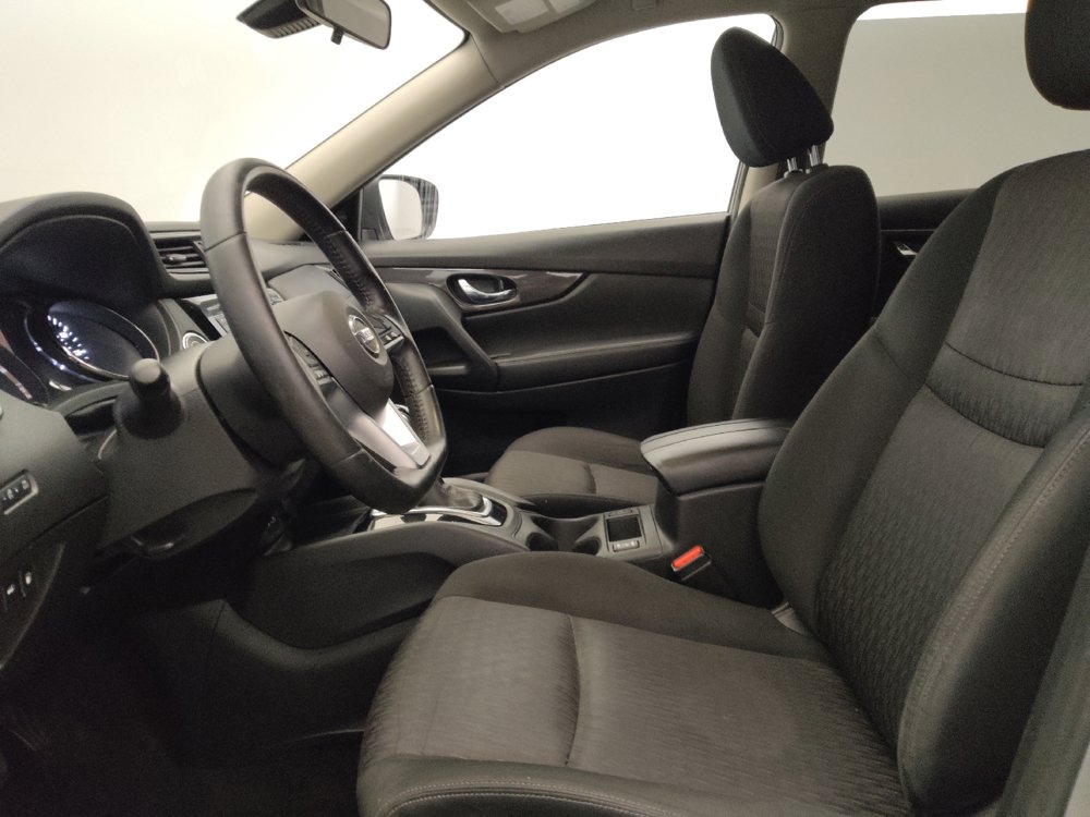 Used 2019 Nissan Rogue SV FWD image 17
