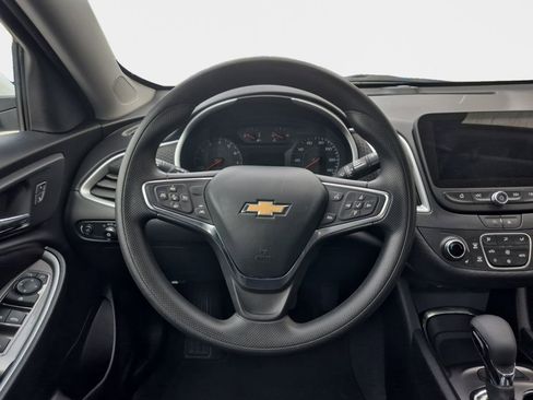 Used 2024 Chevrolet Malibu LT image 11