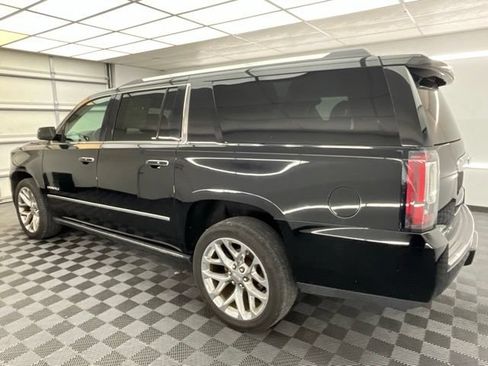 Used 2019 GMC Yukon XL Denali w/ Denali Ultimate Package AWD/4WD image 19