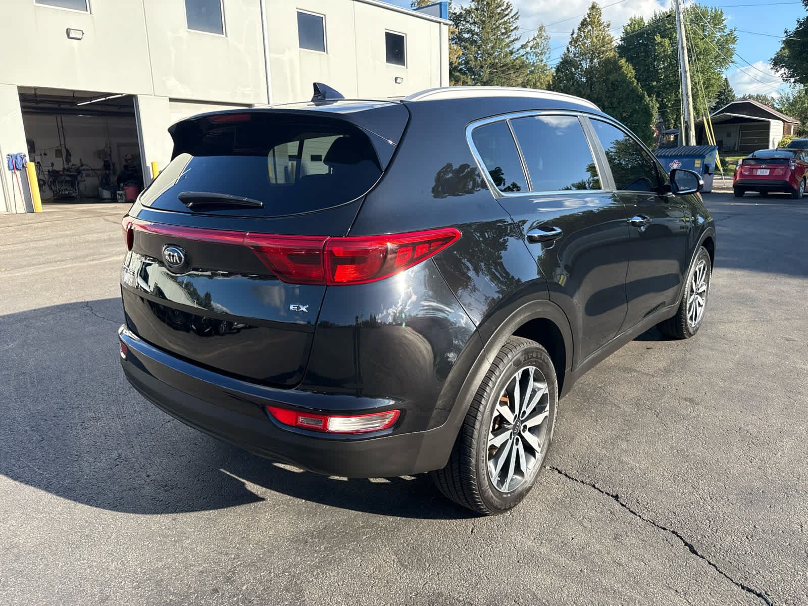 Used 2017 Kia Sportage EX w/ EX Premium Package AWD/4WD image 3