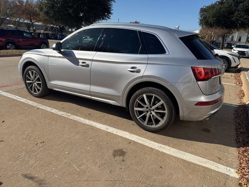 Used 2022 Audi SQ5 Premium image 4