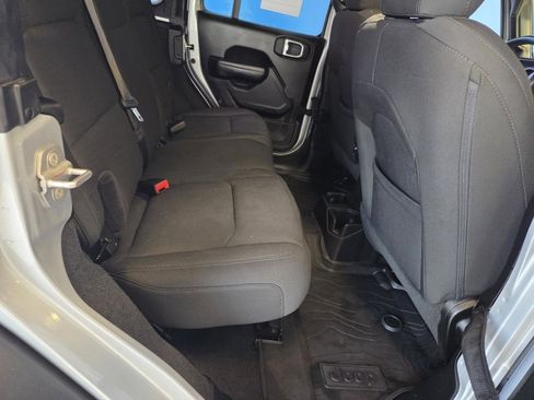 Used 2022 Jeep Wrangler Unlimited Sport image 24