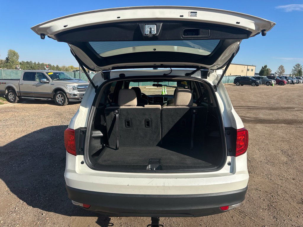 Used 2017 Honda Pilot EX image 30