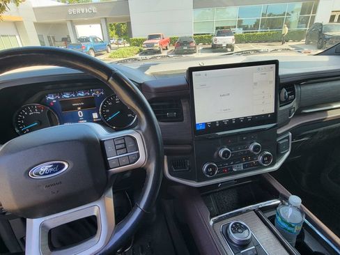 Used 2022 Ford Expedition Max Limited RWD image 11