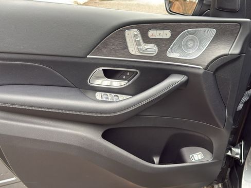 Used 2020 Mercedes-Benz GLS 450 4MATIC image 10