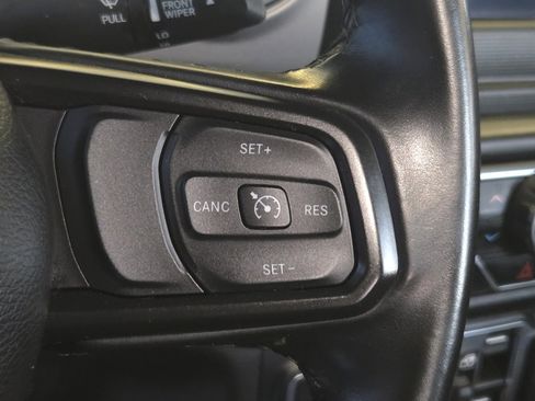 Used 2022 Jeep Wrangler Unlimited Sport image 29