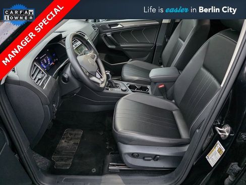 Used 2024 Volkswagen Tiguan SE image 16