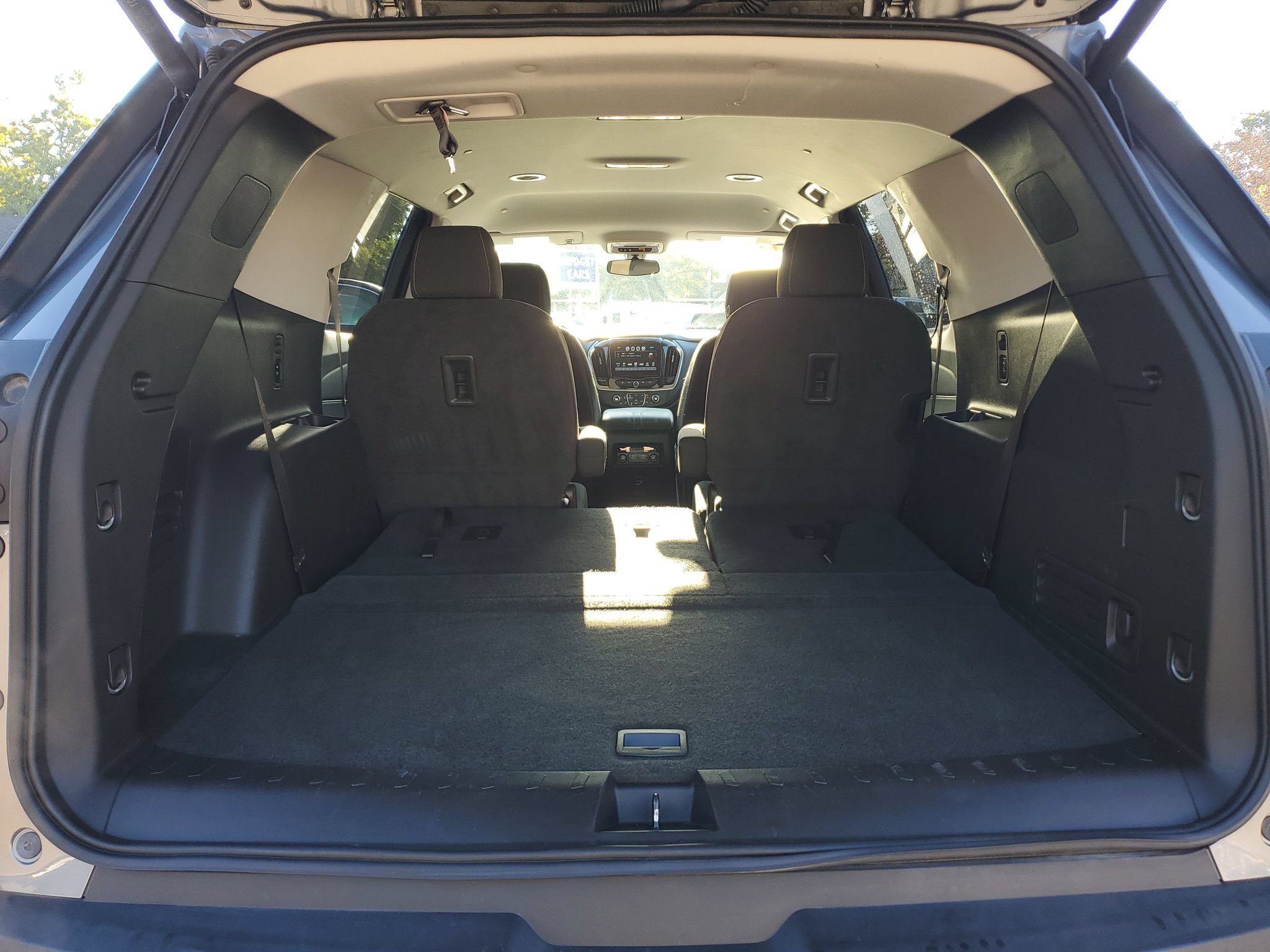 Used 2019 Chevrolet Traverse LT AWD/4WD image 8