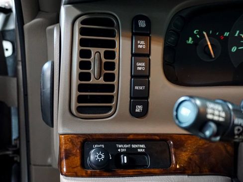 Used 2003 Buick Park Avenue Ultra FWD image 63