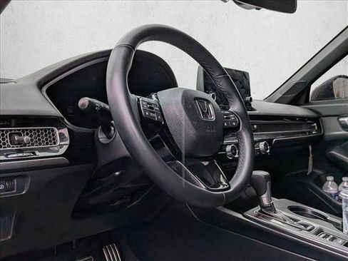 Used 2024 Honda Civic Sport image 9