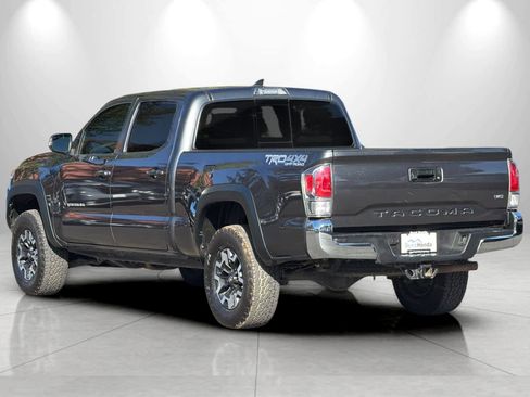 Used 2020 Toyota Tacoma TRD Off-Road AWD/4WD image 6