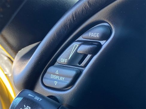 Used 2004 Chevrolet Corvette Coupe w/ Roof Package image 27