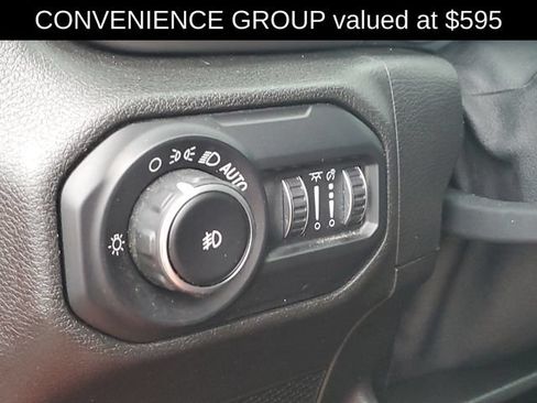 Used 2018 Jeep Wrangler Unlimited Sport S AWD/4WD image 16