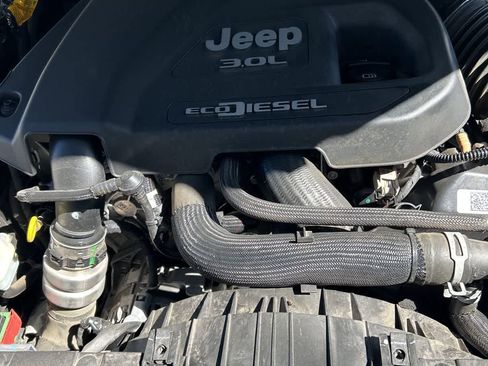 Used 2021 Jeep Gladiator Overland w/ Popular Equipment Package image 27