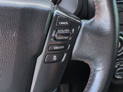 Used 2020 Nissan Titan PRO-4X AWD/4WD image 24
