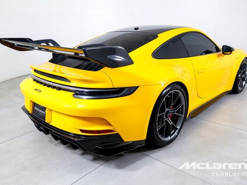 Used 2022 Porsche 911 GT3 RWD image 8