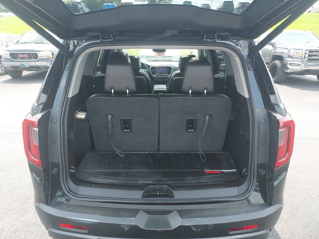 Used 2023 GMC Acadia AT4 w/ GMC Pro Grade Package AWD/4WD image 9