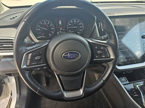 Used 2022 Subaru Outback Limited image 21