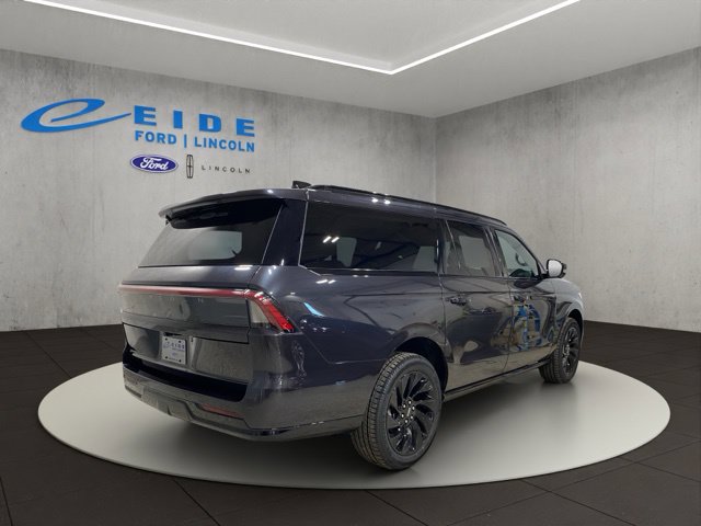 New 2027 Lincoln Navigator L Reserve w/ Jet Appearance Package AWD/4WD image 9
