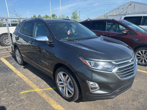 Used 2020 Chevrolet Equinox Premier AWD/4WD image 9