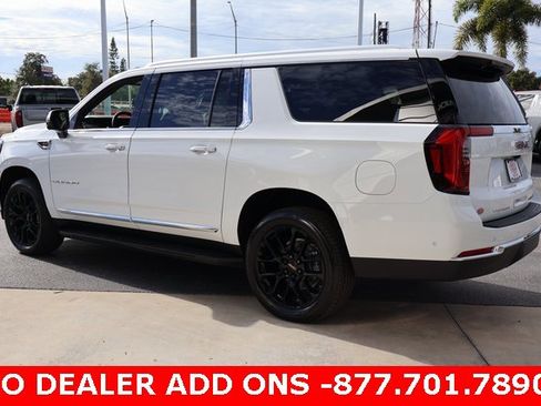 New 2026 GMC Yukon XL Elevation image 5