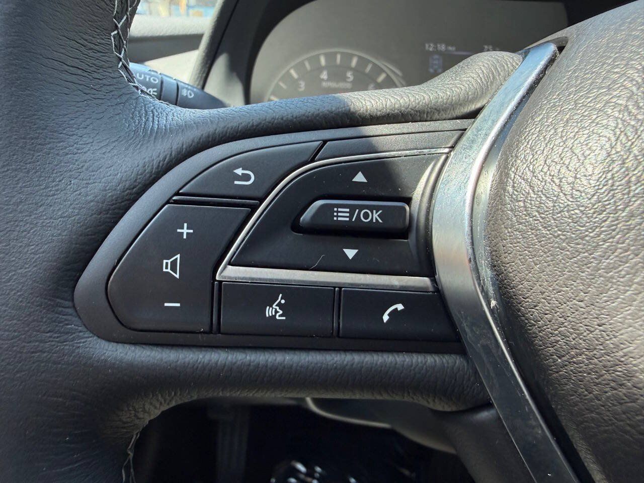 Used 2023 INFINITI Q50 Luxe w/ Cargo Package RWD image 35