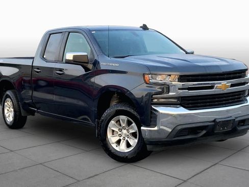 Used 2020 Chevrolet Silverado 1500 LT w/ Trailering Package AWD/4WD image 3