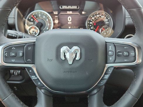 Used 2025 RAM 1500 Laramie AWD/4WD image 25