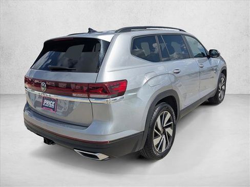Used 2025 Volkswagen Atlas SE FWD image 5