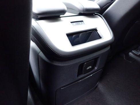 New 2025 Lincoln Navigator Reserve w/ Jet Appearance Package image 18