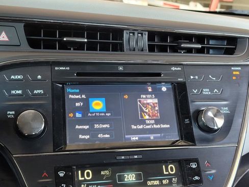 Used 2016 Toyota Avalon Limited w/ Toyota Safety Sense Package image 16