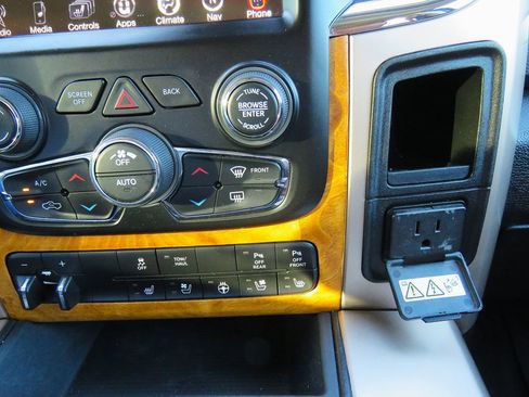 Used 2017 RAM 1500 Laramie Longhorn image 33