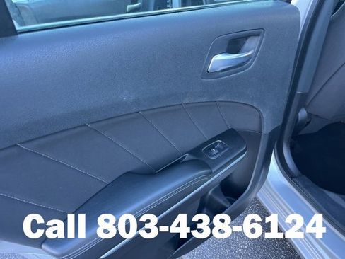 Used 2022 Dodge Charger SXT image 11