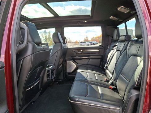 Used 2019 RAM 1500 Limited image 10