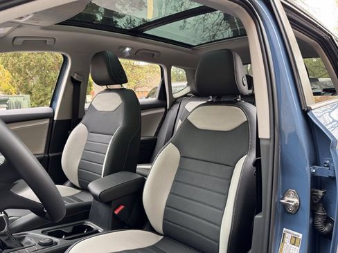 New 2025 Volkswagen Taos SEL image 17