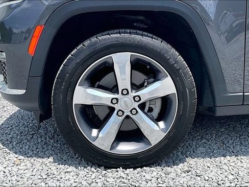 Used 2021 Jeep Grand Cherokee L Limited w/ Trailer Tow Group (B) AWD/4WD image 8