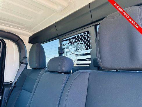 Used 2023 Jeep Gladiator Sport AWD/4WD image 7