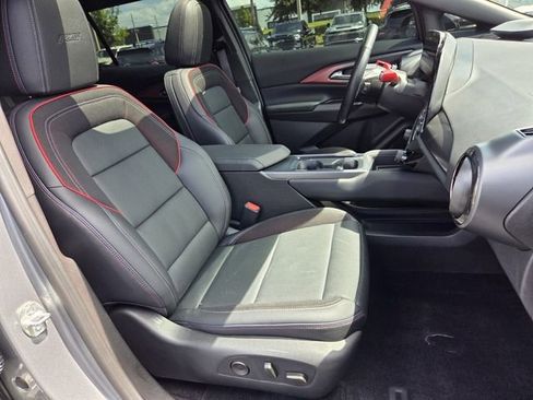 Certified 2025 Chevrolet Equinox EV RS w/ Active Safety Package 3 AWD/4WD image 18