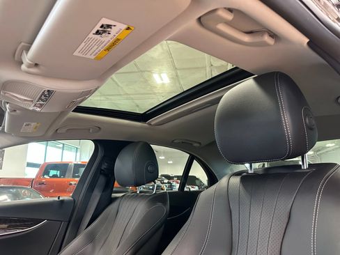 Used 2023 Mercedes-Benz E 350 Sedan image 31