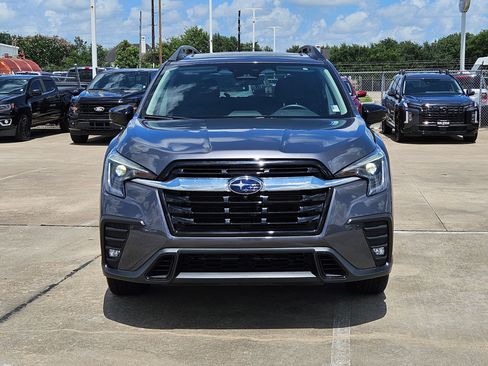 Used 2025 Subaru Ascent Limited AWD/4WD image 11